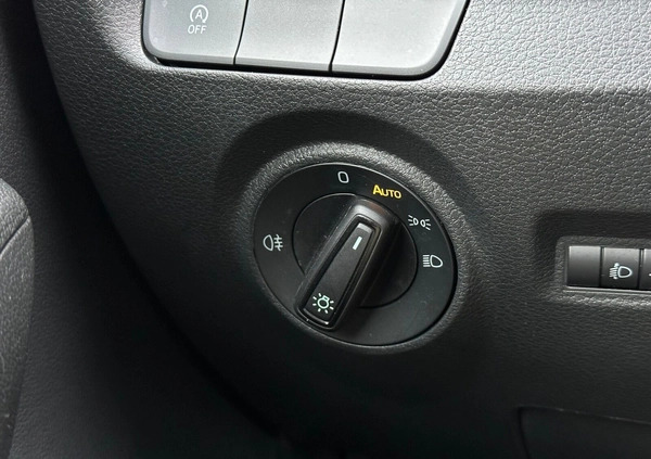 Skoda Fabia cena 52900 przebieg: 57494, rok produkcji 2021 z Gdynia małe 379